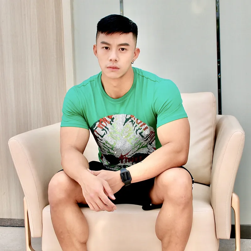 Футболка с круглым вырезом и SS PLEIN череп украшением в виде кристаллов Стразы 100%