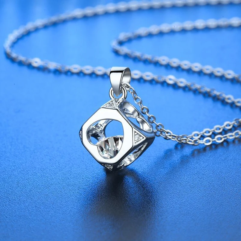 

Fashion Korean Love Cube Hollow Zircon Pendant Necklace O-shaped Chain Female Diamond Heart-shaped Jewelry