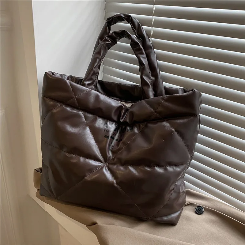 

Новая темпераментная вместительная сумка через плечо Ins, женская сумка-тоут, модная универсальная сумка, трендовые нишевые Сумки из искусст...