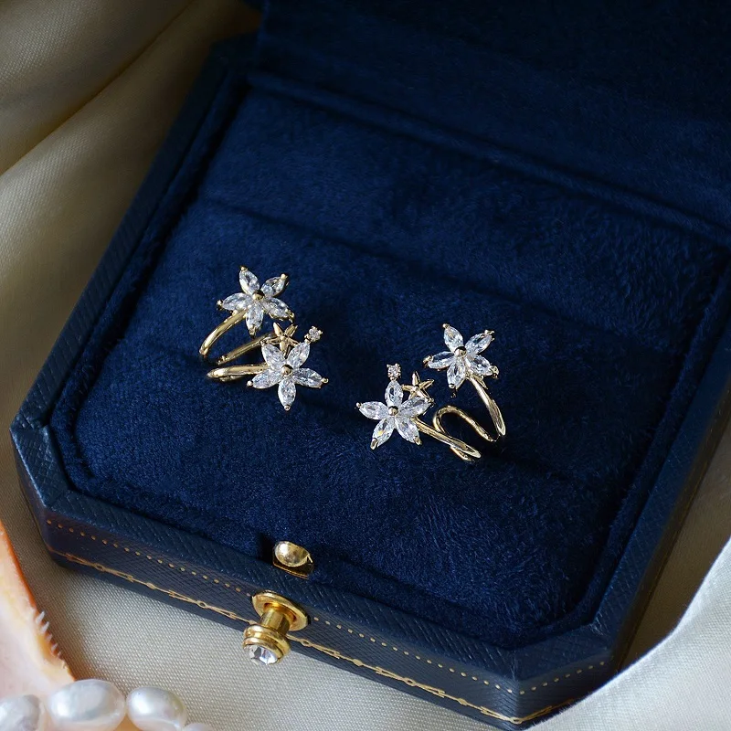 

2020 New Fahion Women's Earrings Sweet Flower Shape Ear Clip Earrings for Women Bijoux Korean Boucle Wedding Jewelry Wholesale