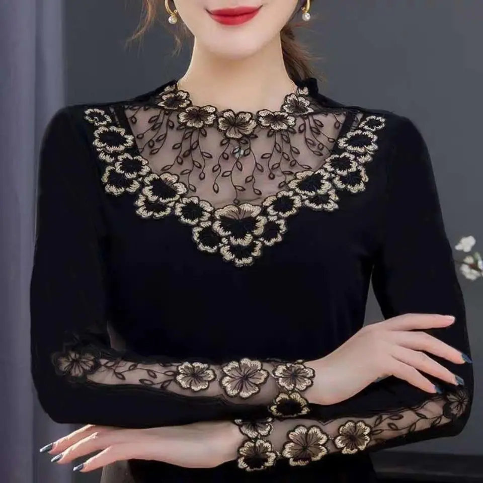 

2021 New Lace Round Neck Bottomed Shirt Foreign Style Autumn Fashion Women's Mesh Long Sleeve Small Shirt Low Neck Top