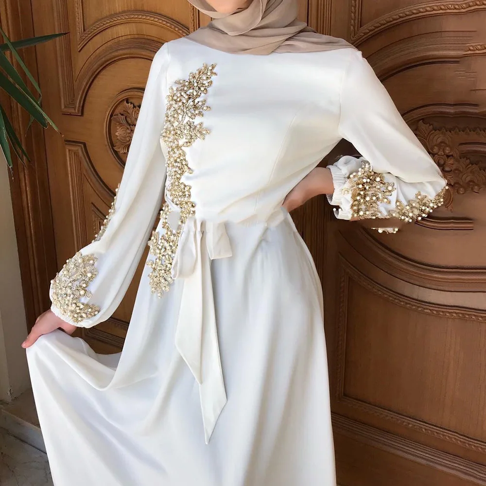 

Muslim Ladies Dresses Spring Autumn New Fashion Temperament Loose Casual Bandage Embroidered Beading Long Sleeve Round Neck