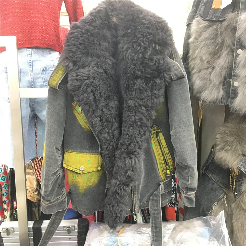 

Зимняя Новая женская джинсовая куртка в стиле пэчворк с большим меховым воротником, Женская свободная стеганая куртка, уличная одежда