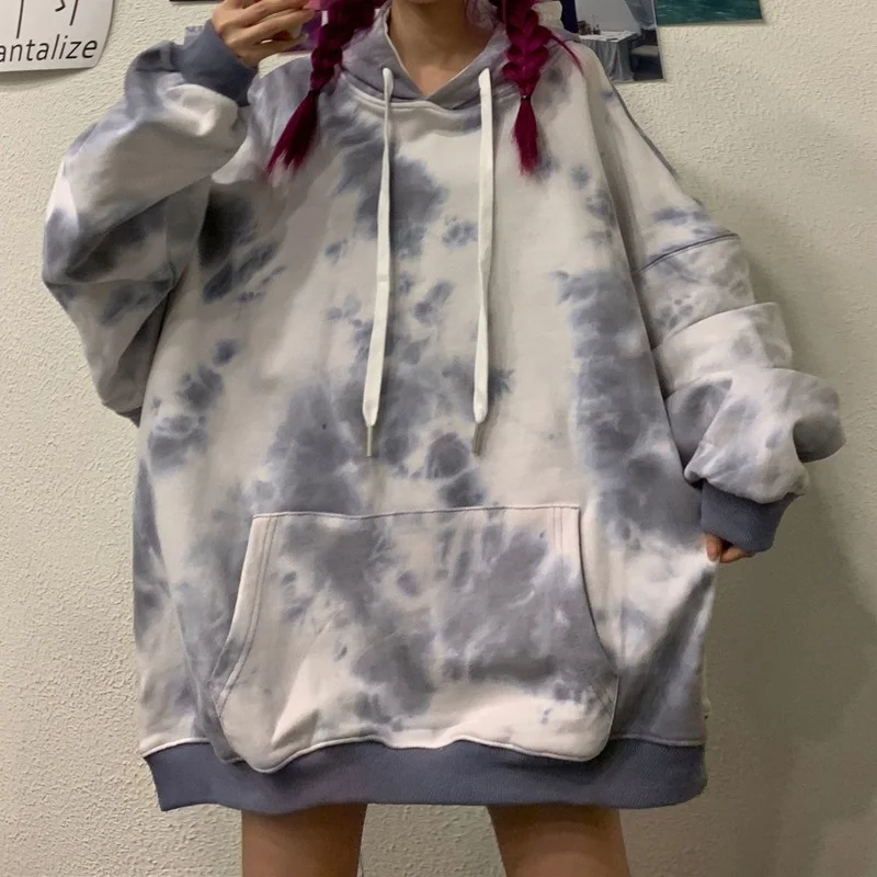 

Hoodies & Sweatshirts