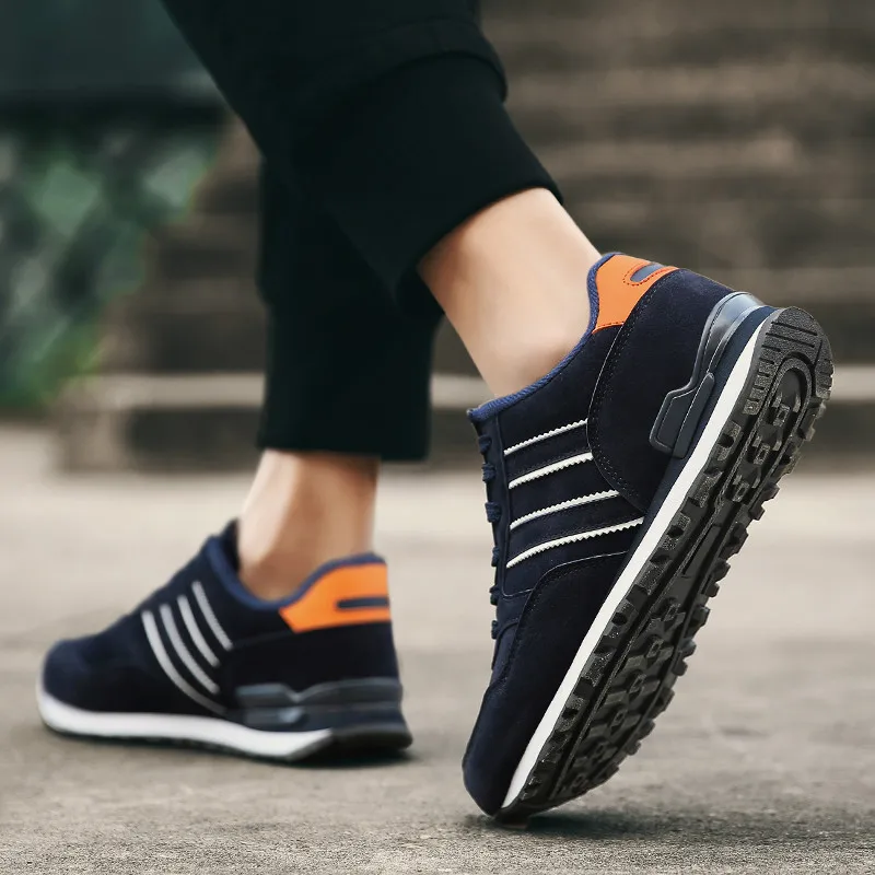 

Men Casual Shoes Light Suede Leather Sneakers Classical Running Shoes Men Comfort Outdoor Breathable Flats Jogging Sport Shoes