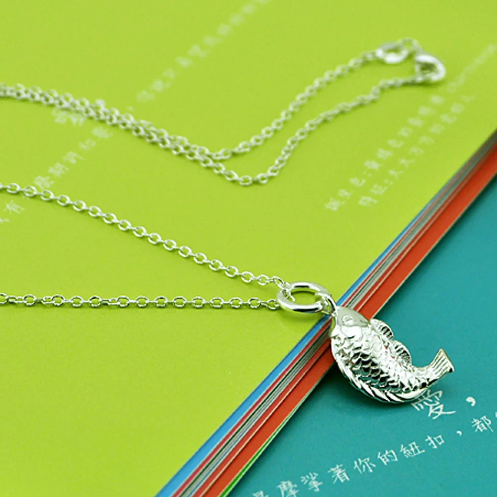 Модное женское украшение серебряного цвета ожерелье Милая Рыба кулон до ключиц