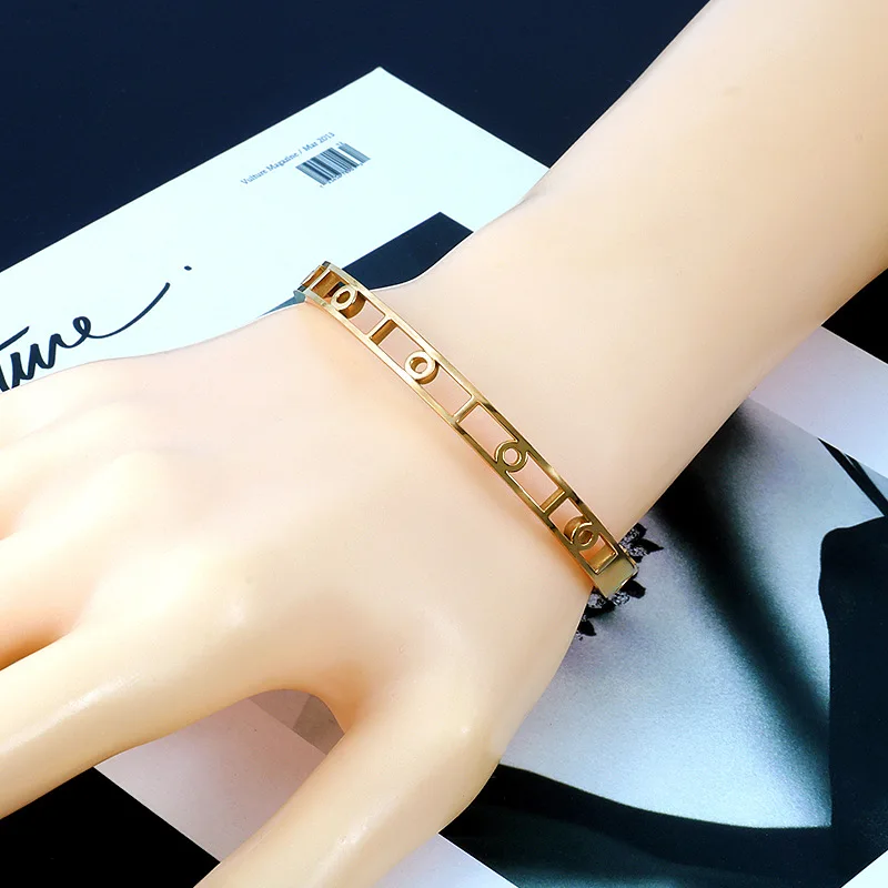 

Charming Hollow Round Bracelets Bangles Stainless Steel Bangle Cuff Bracelet Gold Color For Men Women Jewelry
