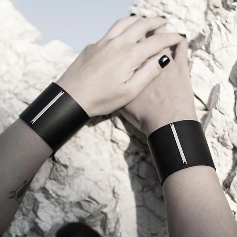 Новейший черный браслет из натуральной кожи для женщин простой дизайн в стиле