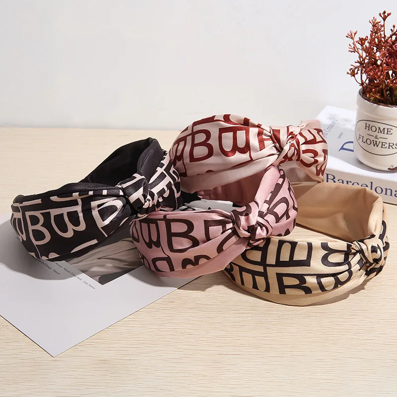 

New Fashion Letter Women's Hair Band Retro Knotted Face Wash Girl Headdress Hair Accessories
