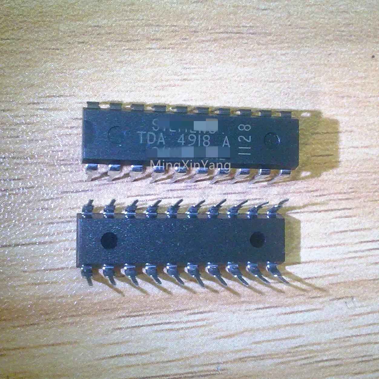 

Микросхема интегральной схемы TDA4918A DIP-20