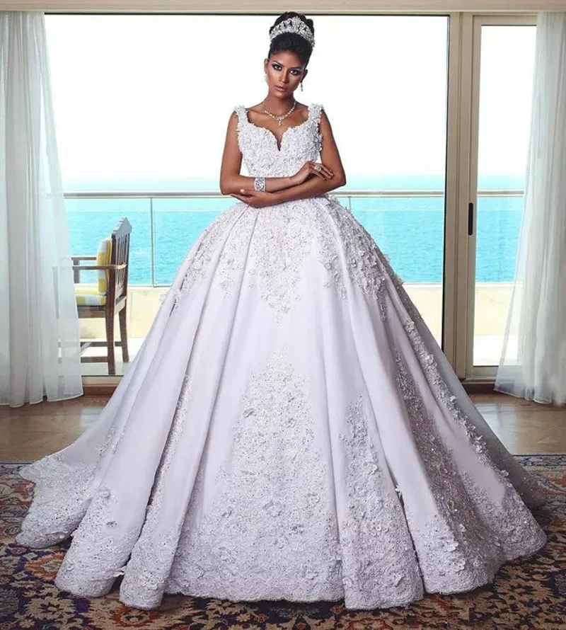 

New Arabic Dubai Wedding Dresses 2023 Puffy Satin Lace Appliques Flowers Luxury Bridal Gowns Vestidos De Noiva Mariee