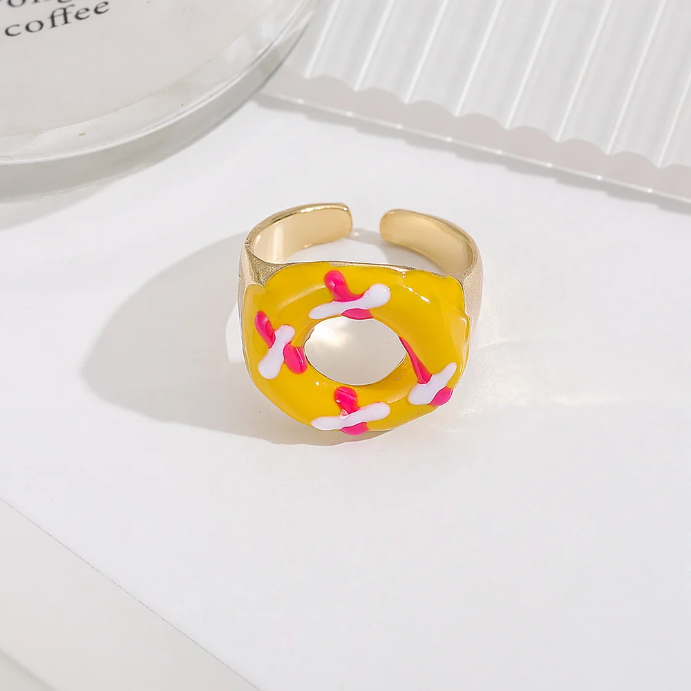

Vintage Individuality Ancient Love Heart Ring for Women Girls Golden Colorful Hearts Stars Open Rings 2021 Trend Party Jewelry