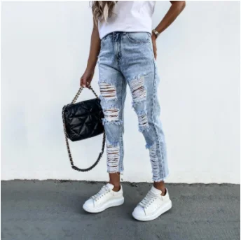 

Straight-leg jeans with ripped raw edge cropped women's jeans