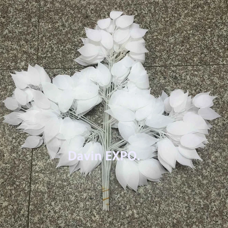 

120 pcs White wedding props stage background decoration flower White artificial banyan biloba White tree branches green plants