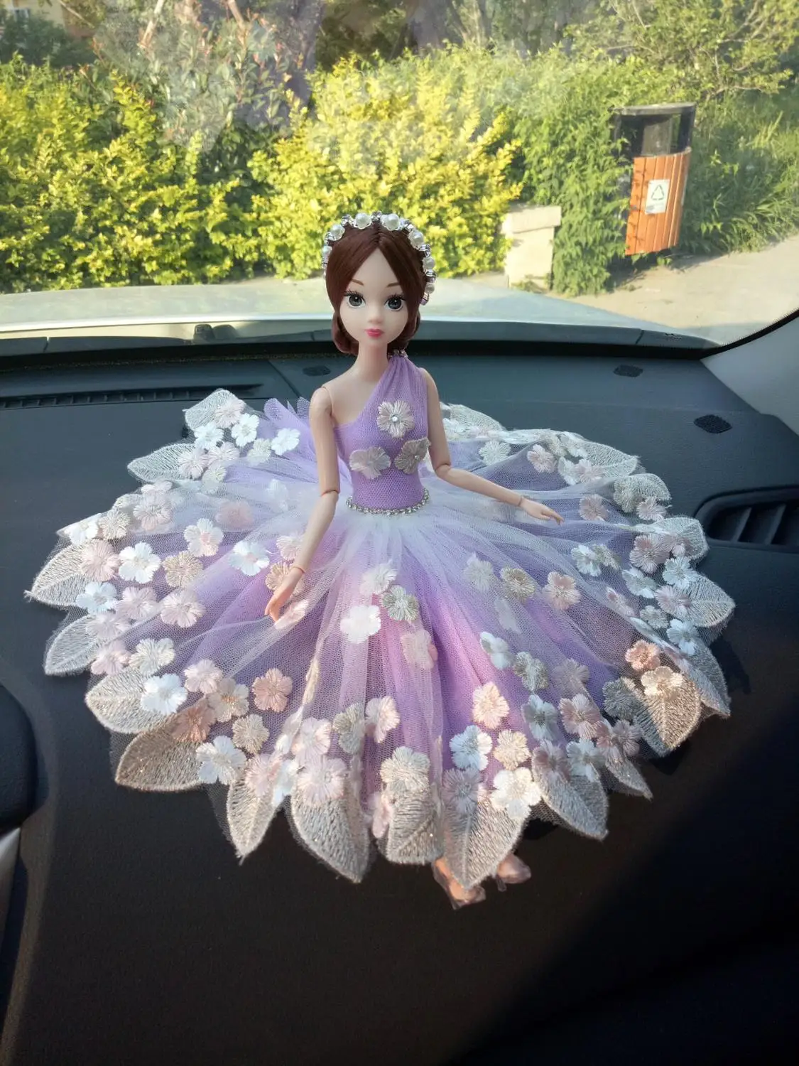

Wedding Car Decoration Interior Ornament Dolls Cute Cartoon Funny For Wedding Car Dashboard Decorations Accessories for Girl Car