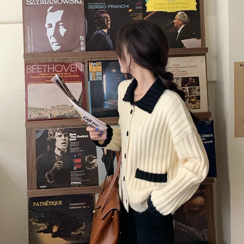 

2020 Sweater Women Loose Button Mujer Cardigan V-neck Oversize Elegant Woman Pullover Warm Autumn Winter Female Knitted Jumper