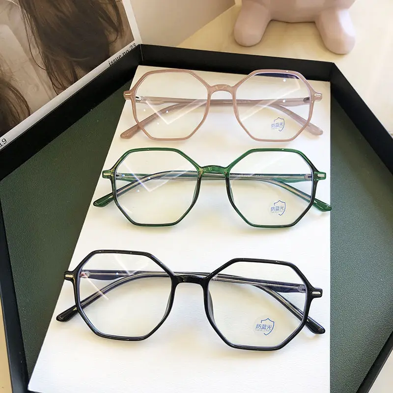 

Eyewear & Accessories