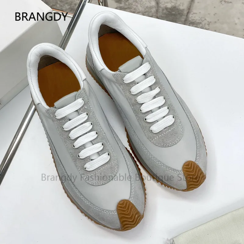 

2021 Spring Lambskin Casual Shoes Front Lace-Up Fastening Purple Waves Low-Top Sneaker Designer Calf Leather Women Running Shoes