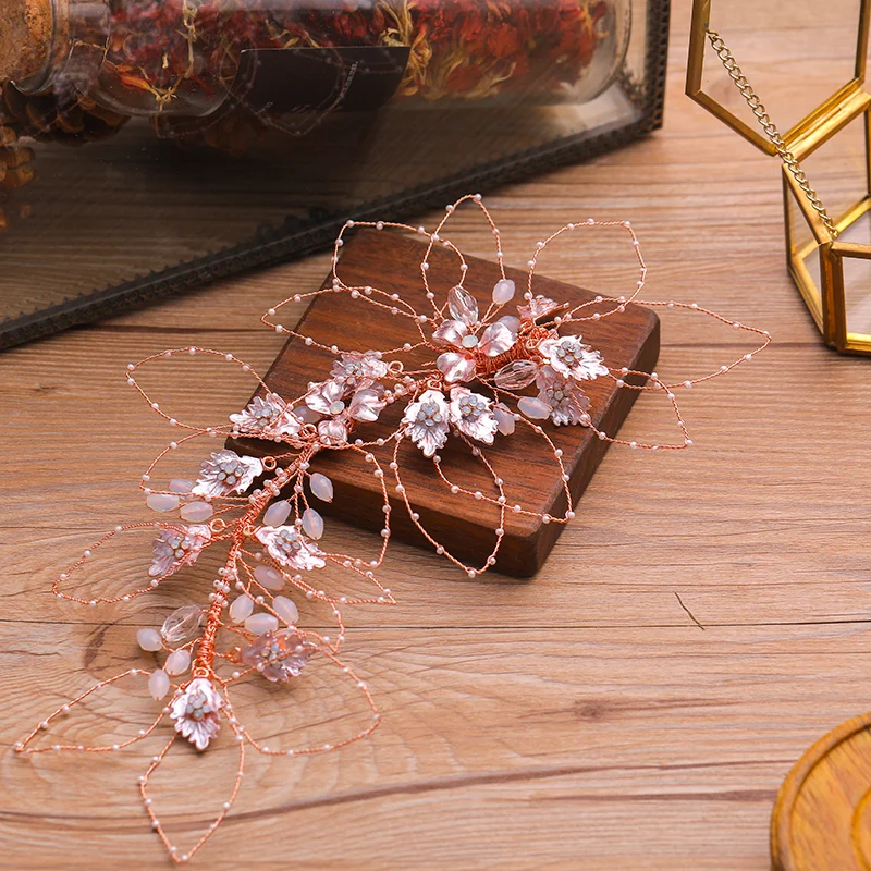 Повязка на голову женская серебристая розовая золотистая с жемчугом | Украшения