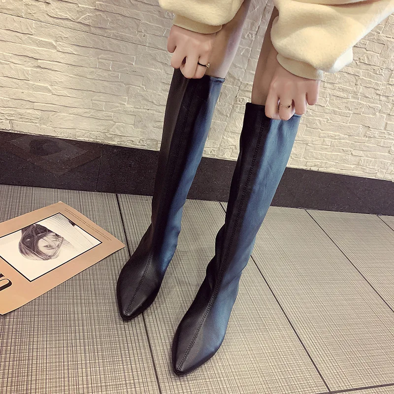 Женские сапоги до колена в сдержанном стиле с острым носком милые осенне-зимние