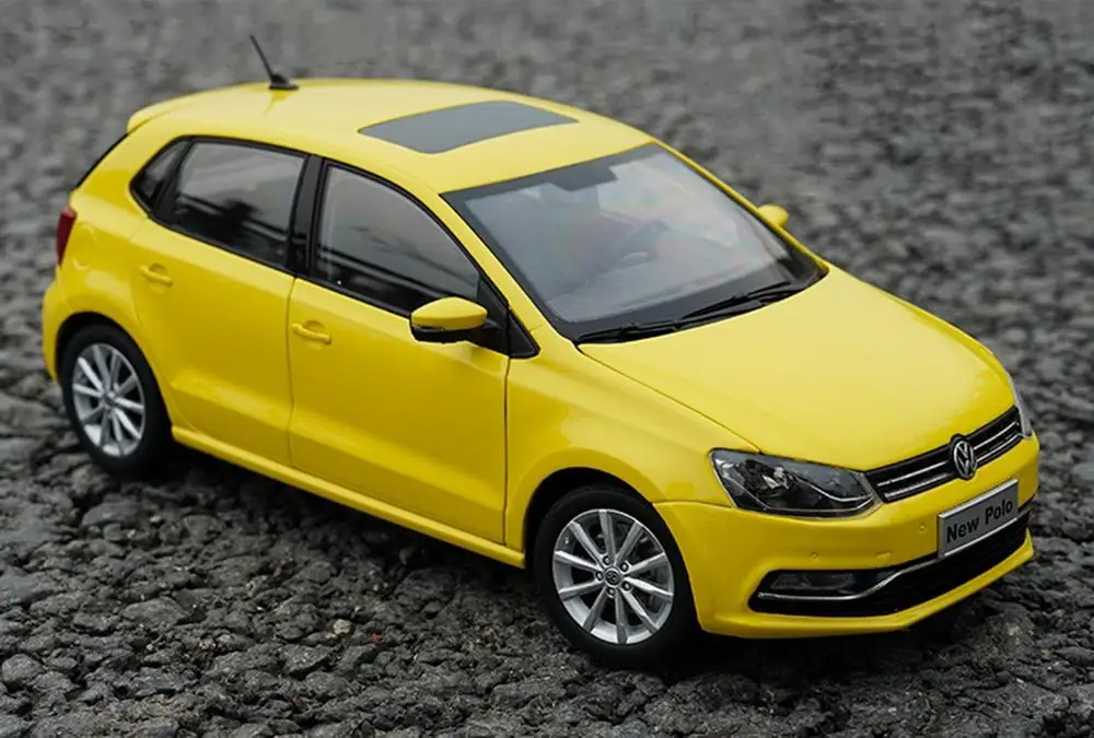 

Новинка 1/18, желтая Коллекция игрушечных моделей автомобилей VW Volkswagen POLO 2016