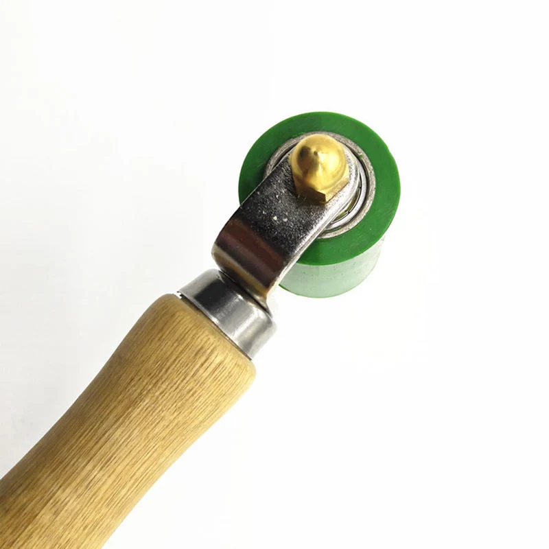 

USE SILICONE SEAM HAND PRESSURE ROLLER FLAT FOR HOT AIR HEATING WELDING 4CM