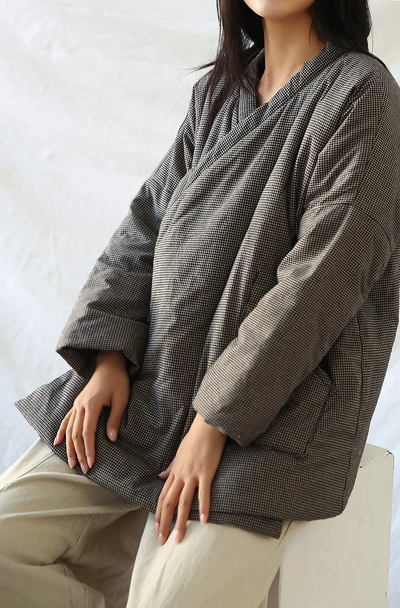 Кардиганы в японском стиле женские свободные с V-образным вырезом клетчатые