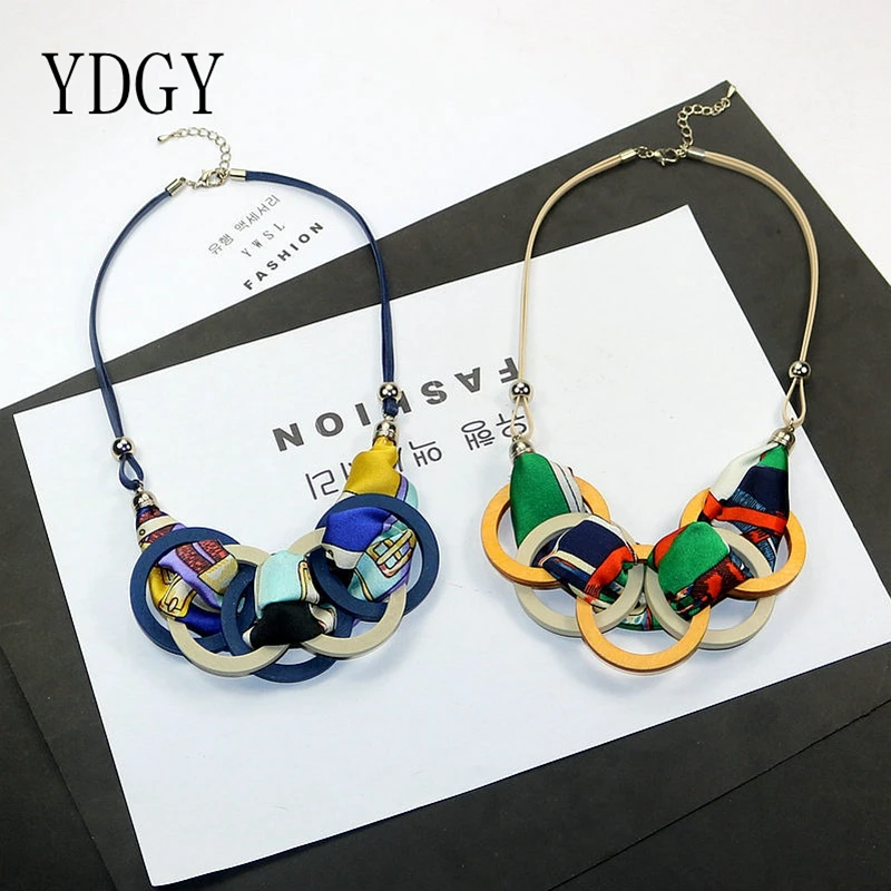 2019autumn and winter new clavicle chain colored laced necklace, ladies fashion air Necklace