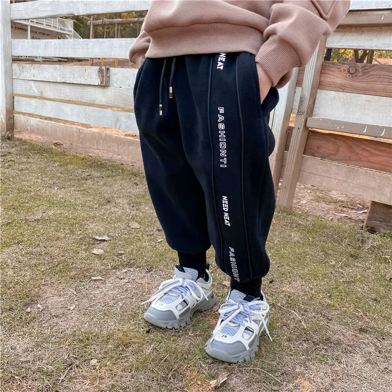 

Toddler Boys Sport Pants Winter New Kids Casual Plus Velvet Warm Trousers Fashion Letter Print Cotton Thick Pants for Boy 2-9 Y