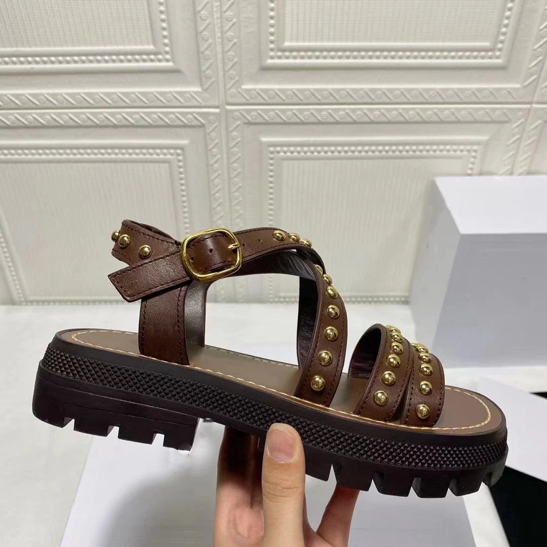 

Rivets Summer Sandalias Quality Beach Sandals Women Thick SoleLadies Shoes Real Leather Shoes Female Hot Selling Chaussure Femme