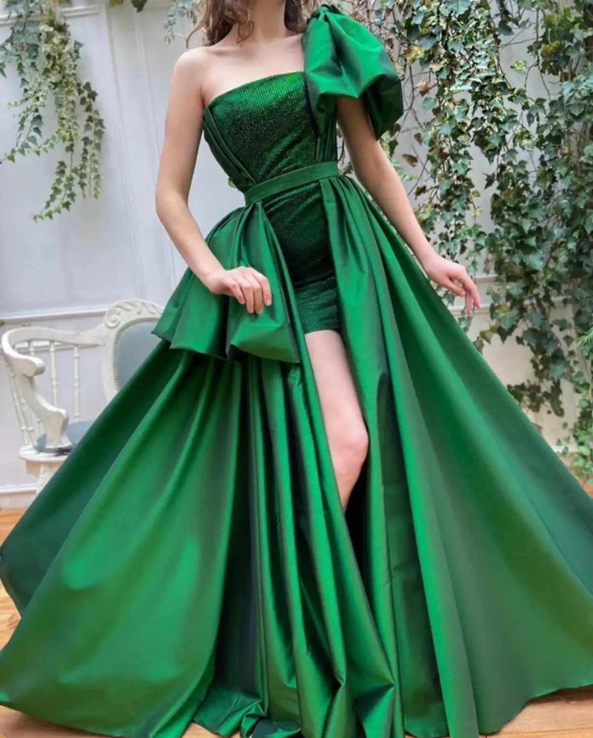 

Green Evening Dresses With Detachable Skirt One Shoulder Satin Sequined Prom Dress Custom Made Specail Occasion Party Gowns