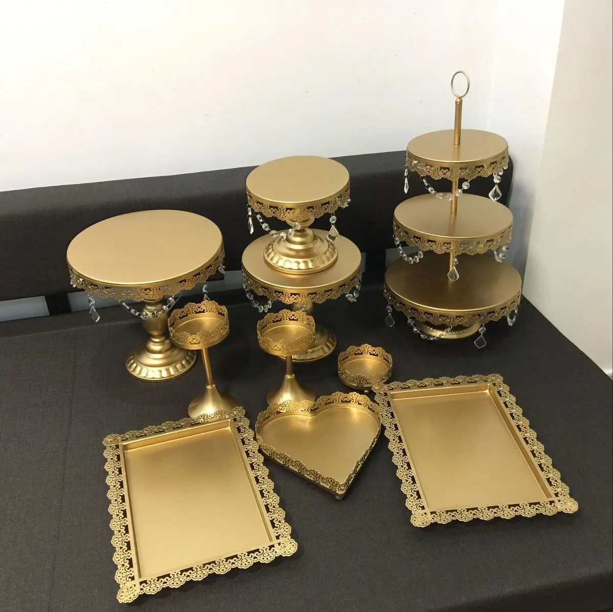 

NEW SET GOLD WEDDING DESSERT TRAY CAKE STAND CUPCAKE PAN CAKE DISPLAY TABLE DECORATION PARTY SUPPLY 10PCS / SET ,FREE SHIPPING
