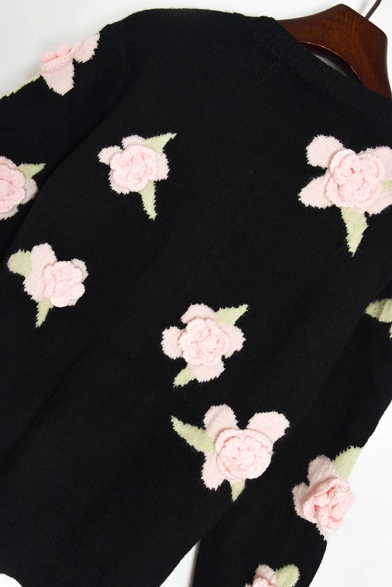 

2020 Women Autumn Winter Cardigan Female Loose Coat Long Sleeve Pearl Buttons Knitted Fashion 3D Handmade Pink Floral Outwear