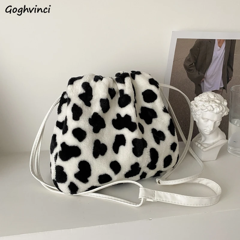 

Сумки через плечо с коровьим принтом женские милые студенческие универсальные повседневные бархатные мягкие пушистые сумки через плечо в ...