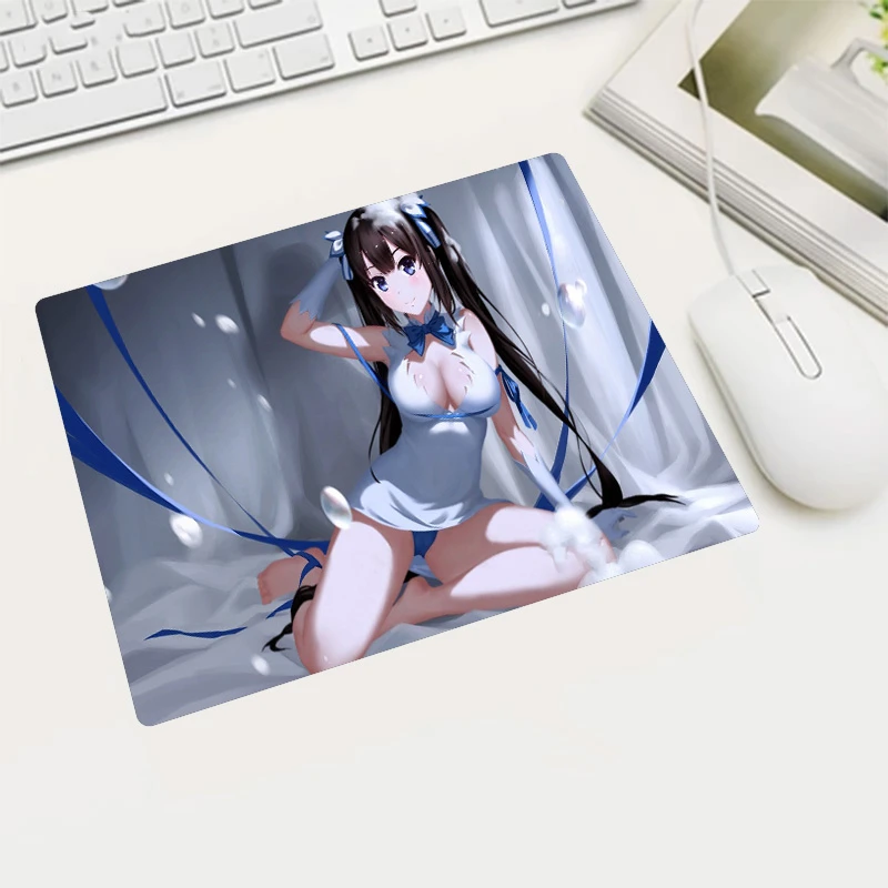 

Корейский коврик для мыши с аниме девушкой и сексуальной попой, украшение для настольного ПК и ноутбука, коврик для мыши из натурального кау...