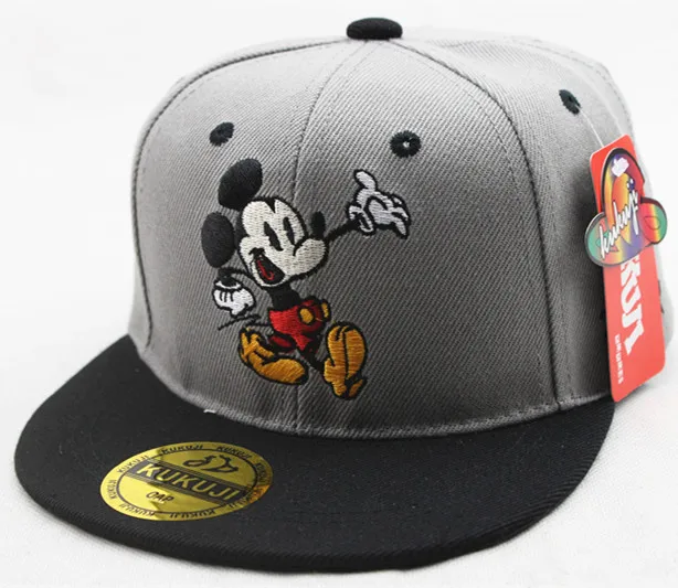 Бейсболка с изображением героев мультфильма Микки и Минни Маус Детская кепка
