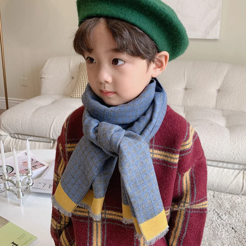 

Children's small plaid boy color-blocking scarf for autumn and winter new warm double-sided mid-length girl bib