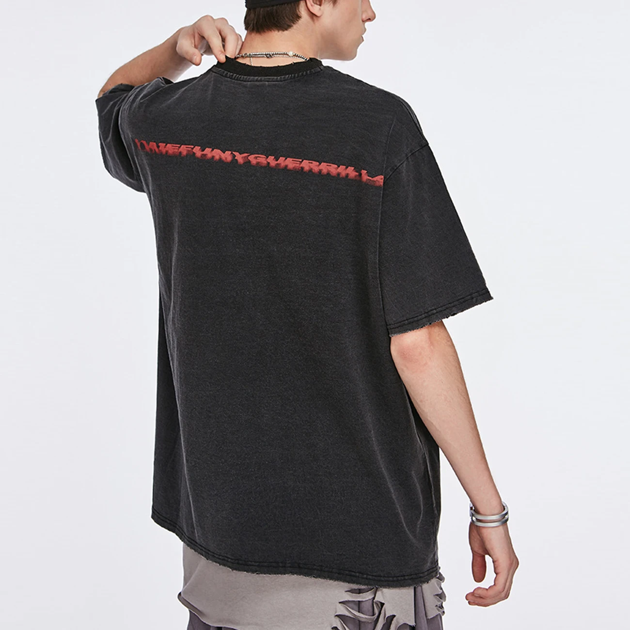 Aelfric Eden футболка с рисунком бабочки и эффектом потертости мужская хлопковая