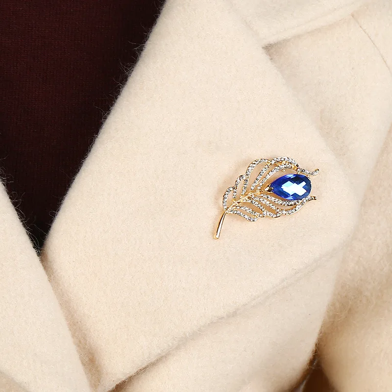 Fashion Female Male Elegant Flash Crystal Feathers Casual Brooch For Women Party Wedding Exquisite Gift Coat Accessories | Украшения и