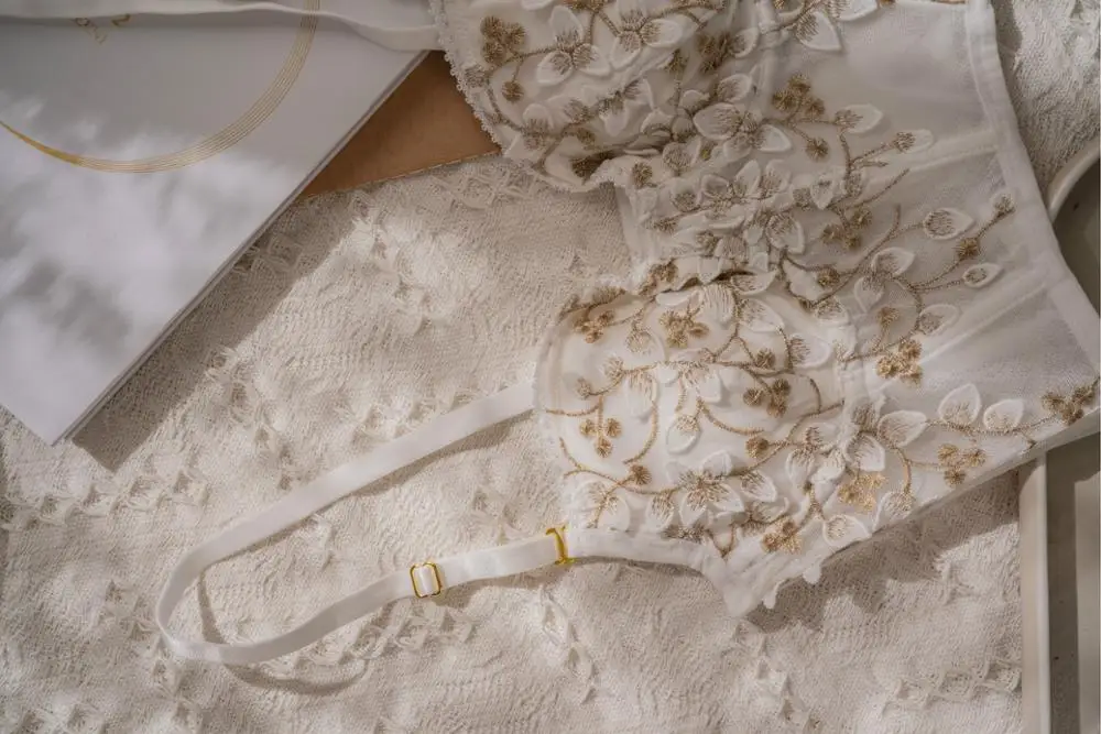 

Embroidered lace lingerie steel plastic bra with panties push up underwear bra lady sexy cute bralette pants sets outside wear