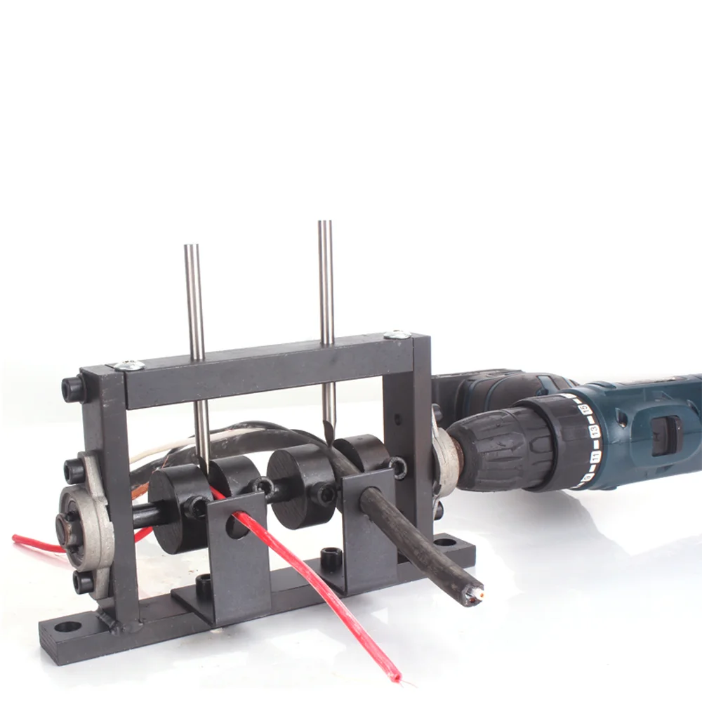Ручная электрическая дрель устройство для зачистки проводов двойного