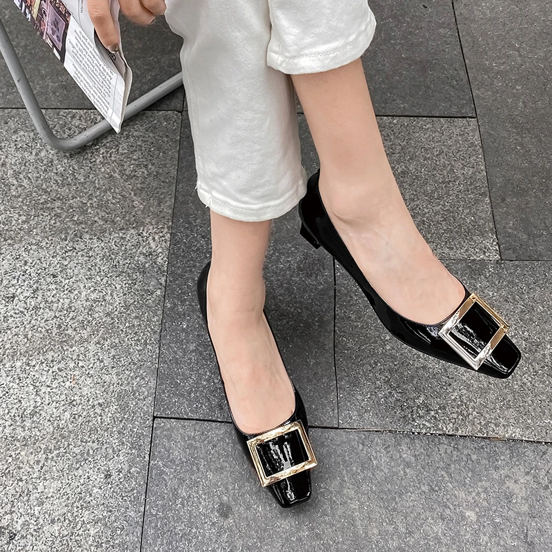 

VERCONAS Fashion Concise Women Pumps New Metal Decoration Shallow High Heels Shoes Woman Classic Basic Pumps Office Spring 2021