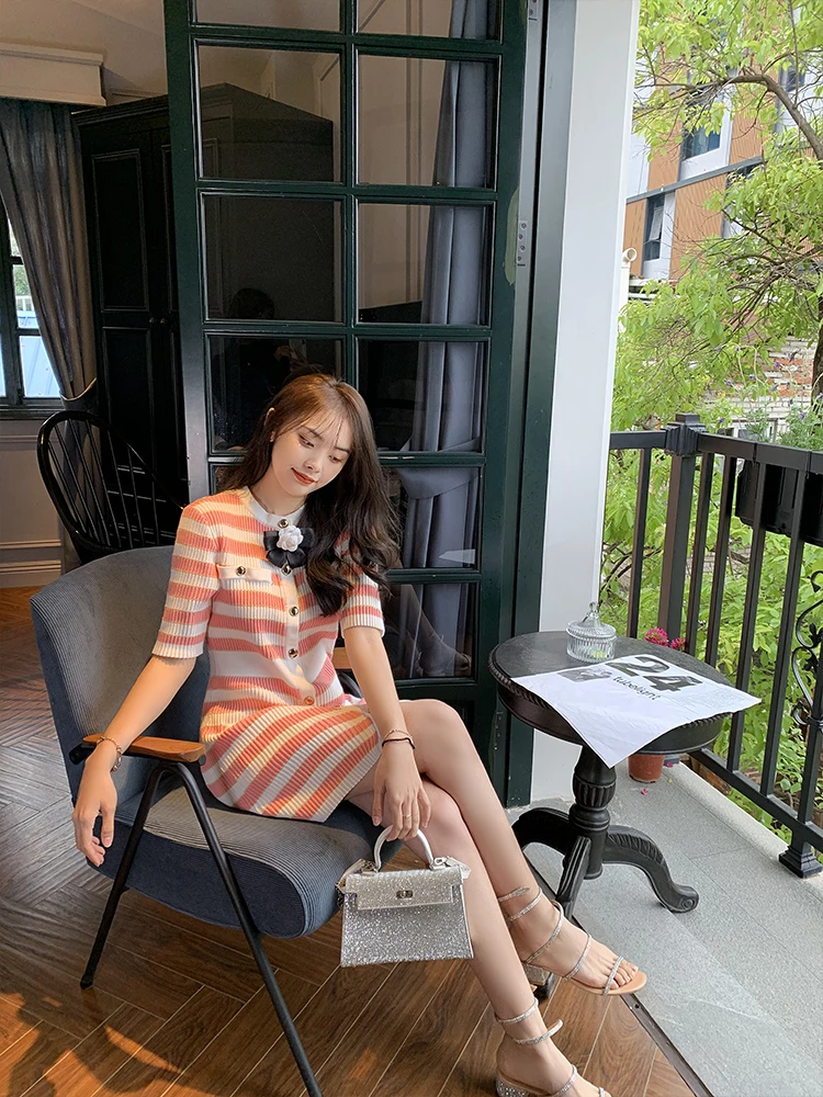 

Temperament Round Neck Knitted Skirt 2021 Summer New short Sleeve Striped Skirt