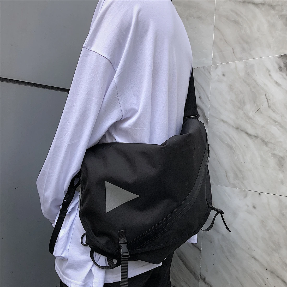 

2021 Fashion Casual Backpack for Men and Women, Large Capacity Multi-functional Bag Simple Fashion Casual Bag BBA373--BBA376
