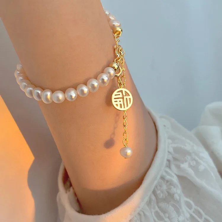 

retro freshwater pearl hollowed out metal fortune Pendant Bracelet female personality temperament versatile Fashion Bracelet