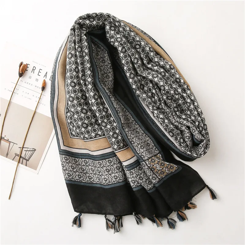 

2021 Ladies print Beach towel Women Cotton and hemp Scarfs luxury Neckerchief Scarves Fashion beach Sunscreen 180X90CM Shawls