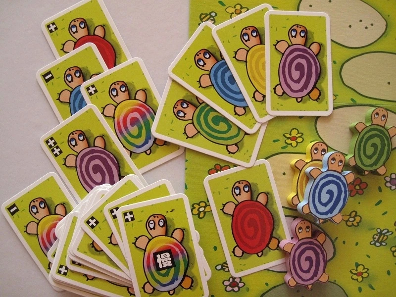 

Running Turtle Table Game Card Chinese Edition Puzzle Toy Model Memory Strategy Table Game Chess and Card Toys