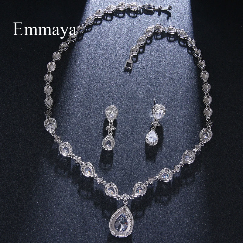 Классические серьги и ожерелье Emmaya с серебряным покрытием фианитами | Украшения