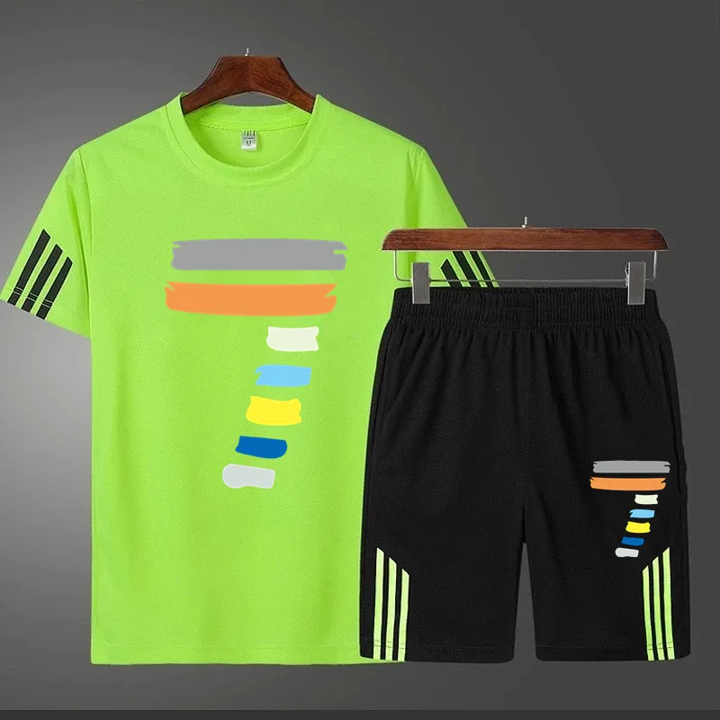 

New 2 Piece Sets Sportswear Men's Tracksuit T-shirts Shorts Set Two Piece Suit Beach Men's Short Sets Clothing 2021Summer