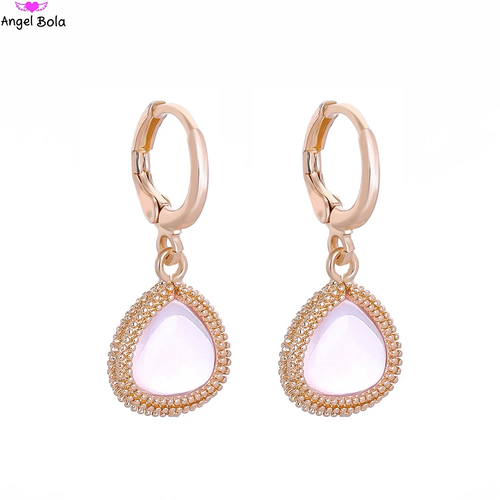 Серьги гвоздики из натурального камня с гранеными стразами серьги ручной работы